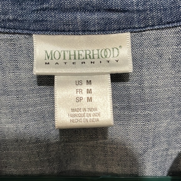 Motherhood Maternity size medium denim dress, buttons up the front, sleeveless - Picture 3 of 4